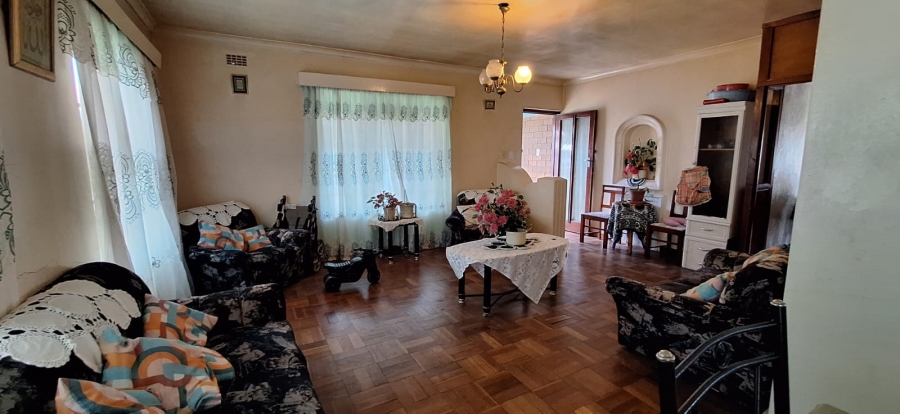 4 Bedroom Property for Sale in Grassy Park Western Cape